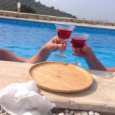 Guest house Meyveli Ev *